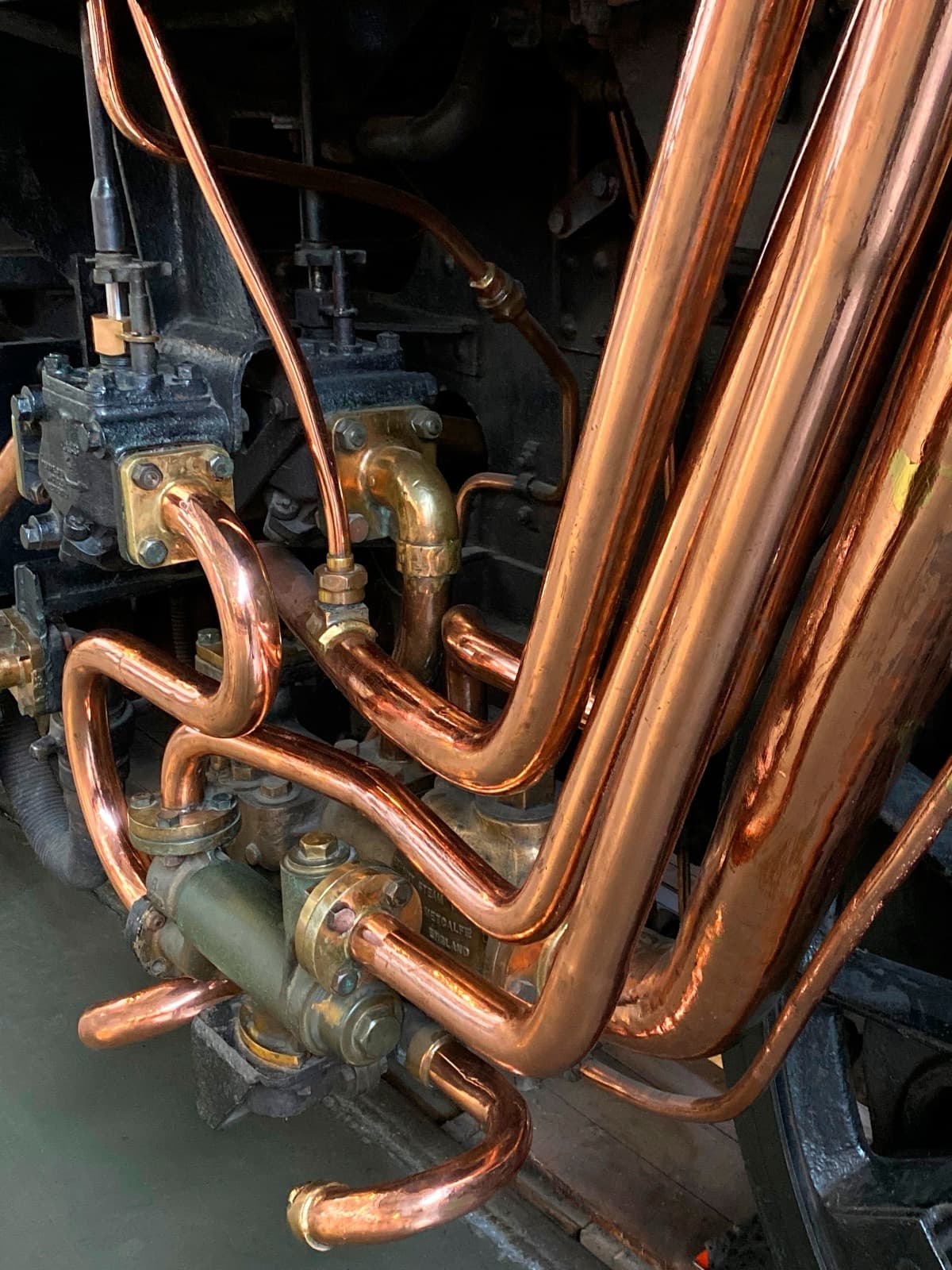 Clean copper plumbing pipes
